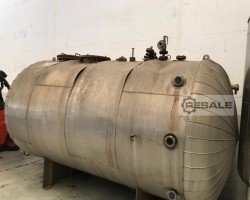 Maschine:   LITER EDELSTAHL 316 TANK MIT 18 M2 E