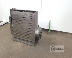 Maschine:  850 x 300 x H700 mm Aufspannplatten