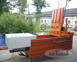 Maschine: HSM 12 GIGANT Ballenpressen