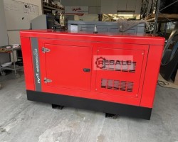 Maschine: YANMAR WA-Y-45 Dieselgeneratoren