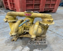 Maschine: VERSA-MATIC E4CA1R110-B Pumpen