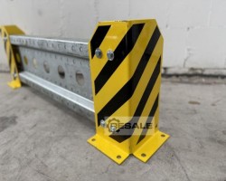 Maschine:  1200 mm Anfahrschutzleitplanke