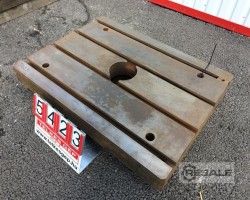 Maschine:  T-GROOVED MOUNTING TABLE Schweissgeräte
