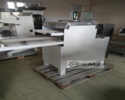 Maschine: REKORD automatic bread slicer Zuschneidetische