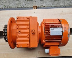 Maschine: SEW-USOCOME RF67 DT90L4 Getriebemotoren