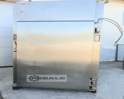 Maschine: MAURER for 2 trollies Rauchschränke