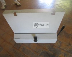 Maschine: NELA G2.090.9051/01 TISCH-PLATTENABKANTGERÄT FÜR SM 52