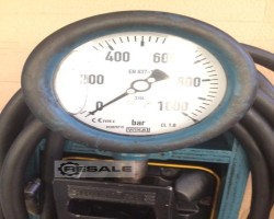 Maschine:  1000 bar Pumpen