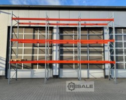 Maschine: BLT ca. 8,40 lfm, H:550cm Palettenregale