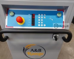 Maschine: A + B RUNGE / DAUB Automatik Brötchenpressen