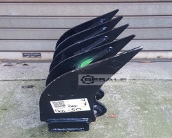 Maschine: HAENER HäNER HRR30-570 for 1-3to Rechen Aufreisshaken Löffel