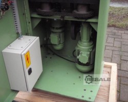 Maschine: ZCHINI Saturno Buchrückenrundmaschine