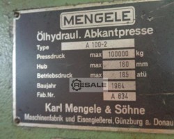 Maschine: MENGELE A 100-2 Abkantpressen