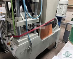 Maschine: MECANIZADOS GIRONA 1 p. Injektor für Schuhsohle