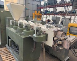 Maschine: AMUT 60 mm Ø 32 L/D Einschneckenextruder