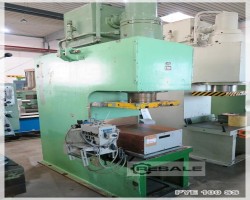 Maschine: WMW PYE 100SS Hydraulische Einständerpressen