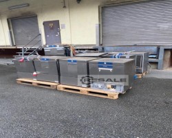 Maschine: HOBART FXS-70NB Spülen