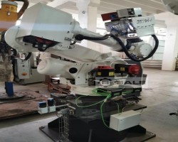 Maschine: FANUC R-2000iB/210F Handling