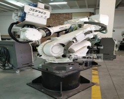 Maschine: FANUC R-2000iB/210F Handling