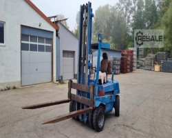 Maschine: LINDE 4t Gabelstapler