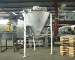 Maschine: HOSOKAWA MILACRON DBXE-300R Mischer