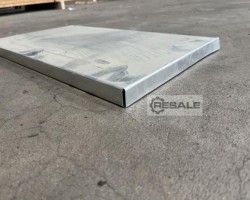 Maschine:  520 x 295 x 22 mm Fachboden