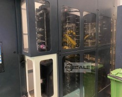 Maschine: MAKINO D500 CNC Fräszentren
