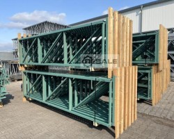 Maschine: HOVUMA 17,60 m Hochregale