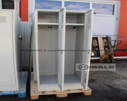 Maschine:  Doppelspind Stahlblechschränke