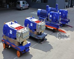 Maschine: URACA Triplex Plunger Pump Unit KD82 Pumpen