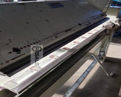 Maschine: UBAH 3 x 1000 Schwenkbiegemaschinen