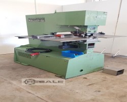 Maschine: MUBEA KLH 300/610 Lochstanzen