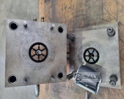 Maschine:  for rolls Spritzgussformen