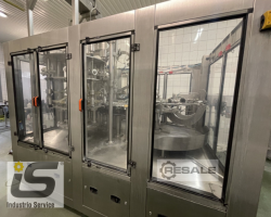 Maschine:   Produktionslinie zum Verpacken von Säften