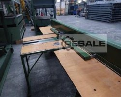 Maschine:   Besäumkreissägen