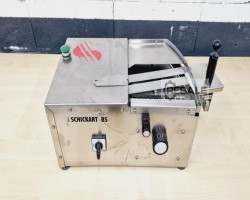 Maschine: SCHICKART BS 26 Brotschneidemaschinen