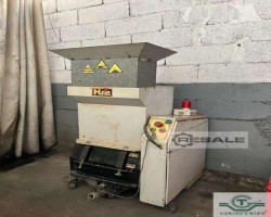 Maschine:  430x200 mm Schneidmühlen