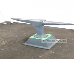 Maschine:  65 kg Schmiedehämmer