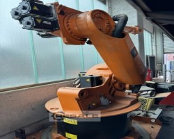 Maschine: KUKA KR30L15/2 - KRC2 control Industrieroboter