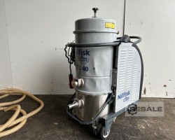 Maschine: NILFISK CTS40 Industrieller Staubsauger