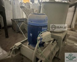 Maschine:  1x1 m Agglomeratoren