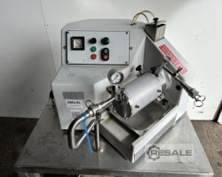 Maschine: DYNOMILL Multilab Perlenmühle