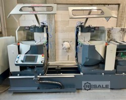 Maschine: ELUMATEC DG 244 Doppelgehrungssägen