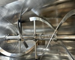 Maschine: NNP Ribbon blender 