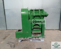 Maschine: PRAT  Brechermühle mit Schaufeln