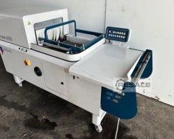 Maschine: ROBOPAC Ariane 6050/2TA Schrumpftunnel