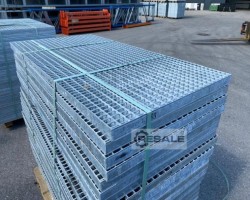 Maschine:  72 x 141 cm Schwerlastgitterrost