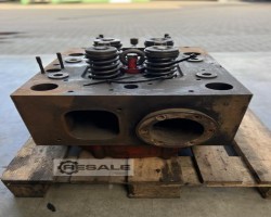 Maschine: WäRTSILä Vasa R32 Zylinderkopf