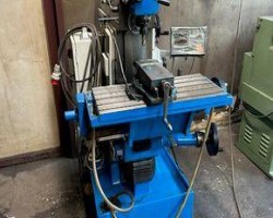 Maschine: KNUTH WF 2.1 Fräs Universalfräsmaschinen