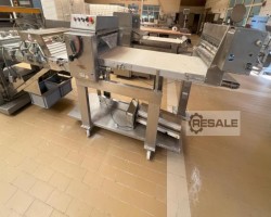 Maschine: RONDO SPF 602, H20 Zuschneidetische